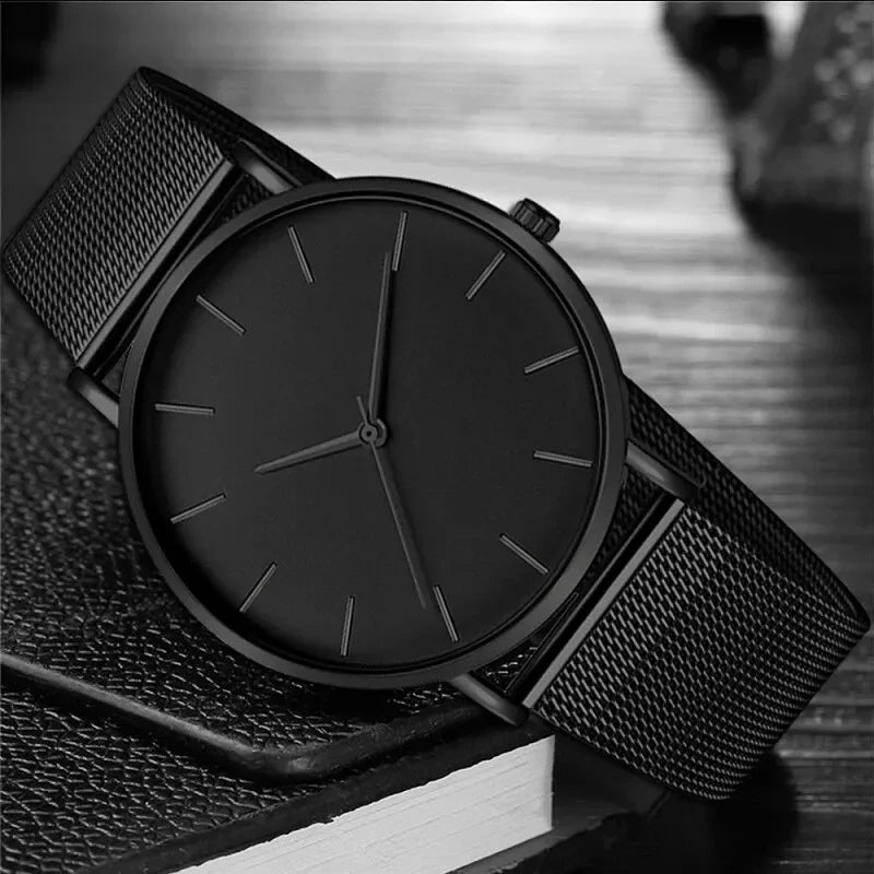 Montre Noire Minuit — Quartz ultrafine