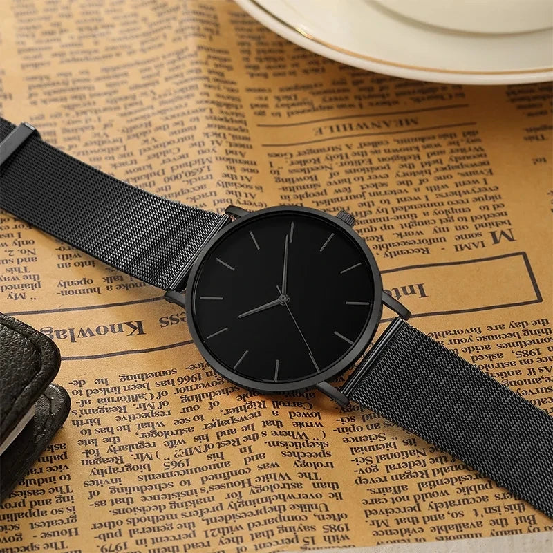 Montre Noire Minuit — Quartz ultrafine